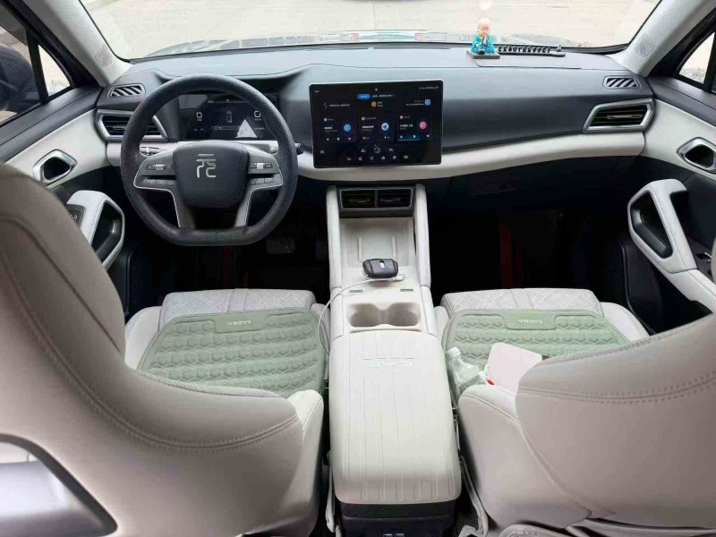 咸阳25年比亚迪元4