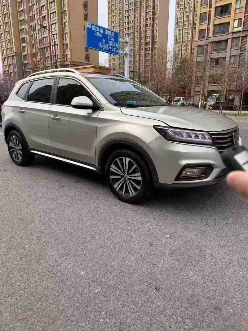 铜陵19年荣威RX52