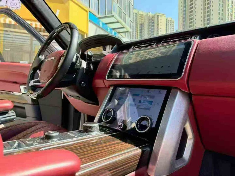 丽江17年路虎揽胜行政3