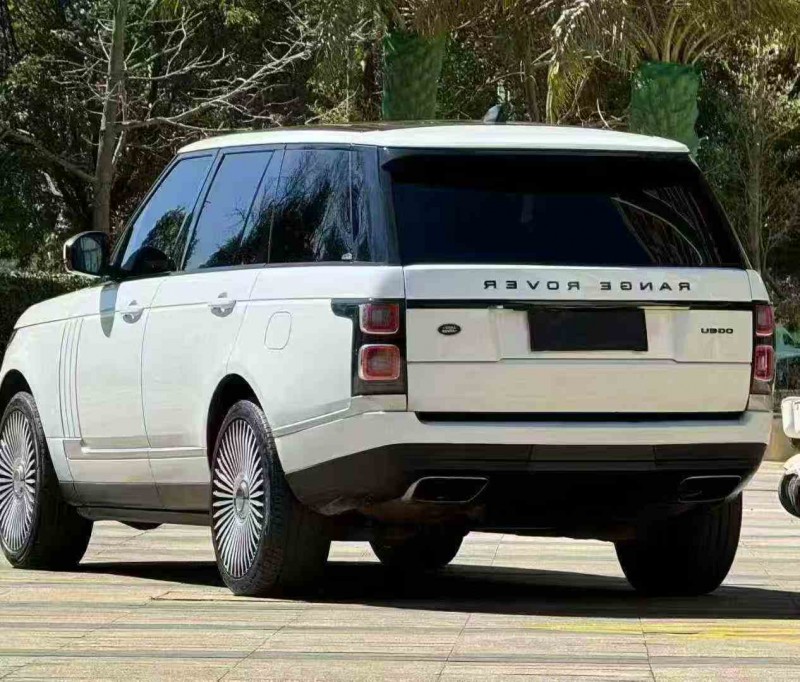 丽江17年路虎揽胜行政5