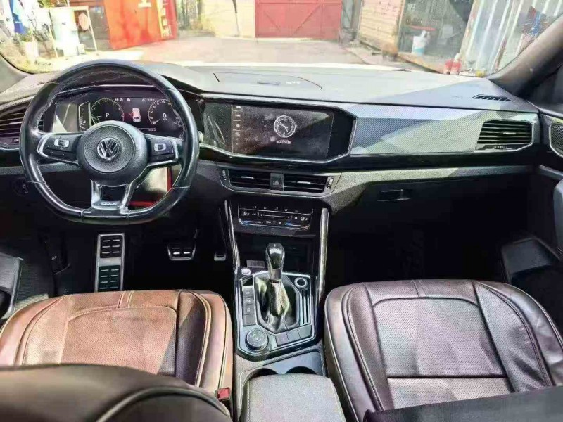 玉溪20年大众探岳5