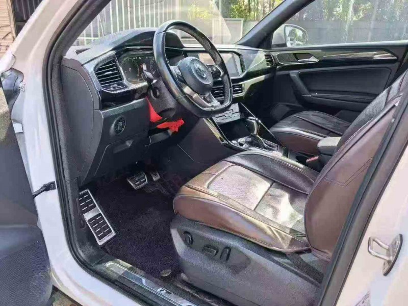 玉溪20年大众探岳6