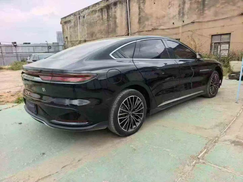 玉溪23年比亚迪汉7