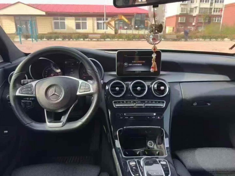 济宁16年奔驰C7