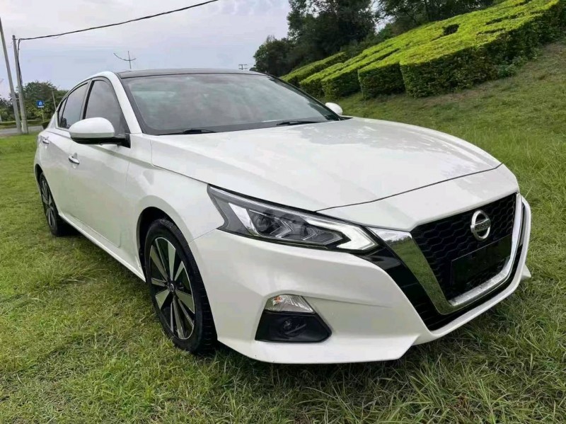 九江21年日产天籁2