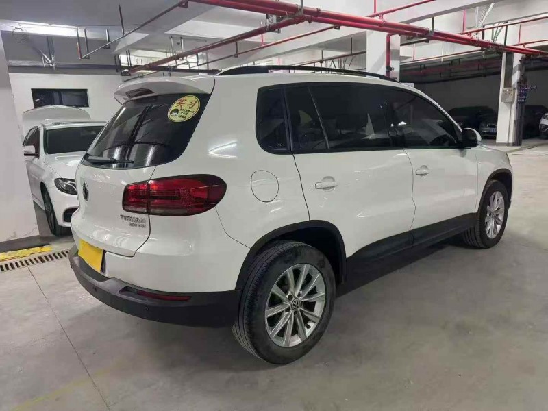 湖州19年大众途观7