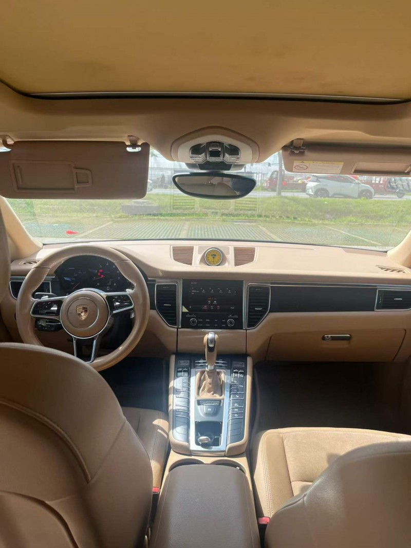 宿迁16年保时捷Macan5