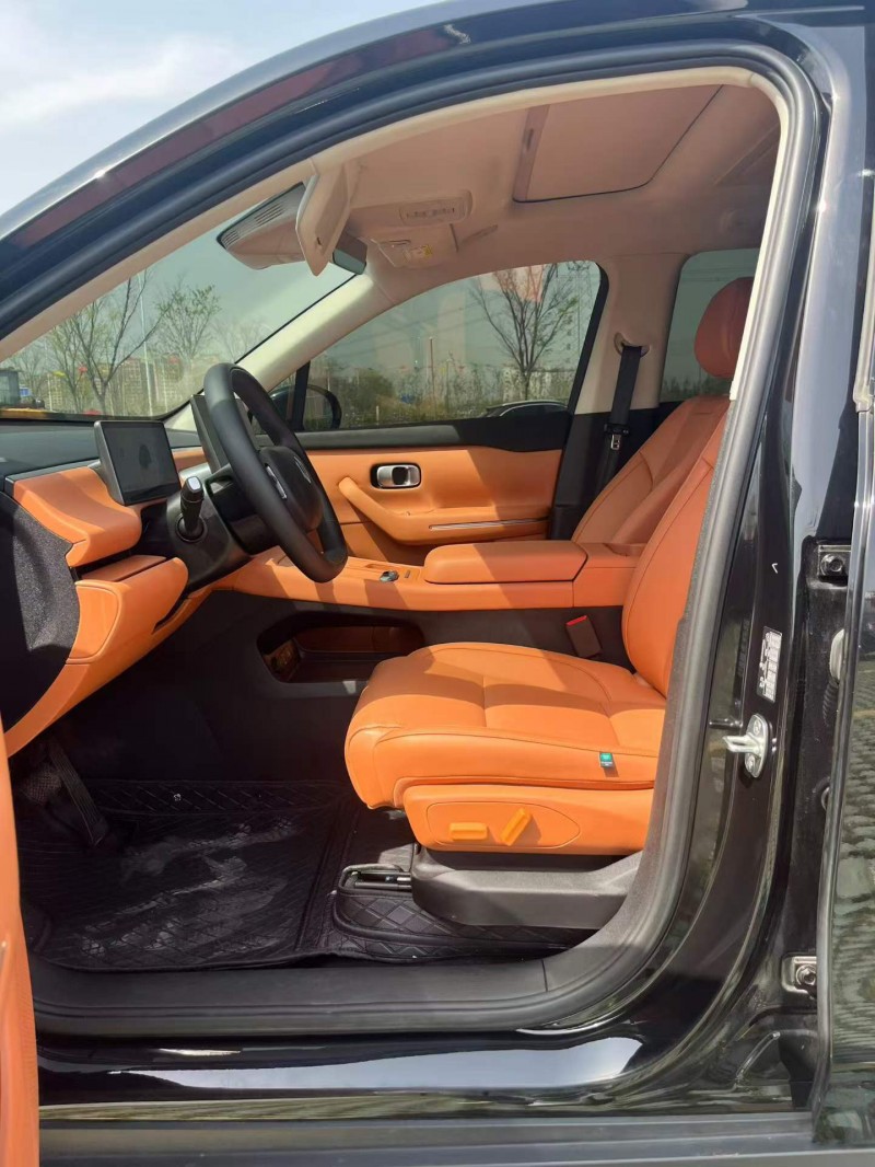 宿迁25年零跑汽车C166