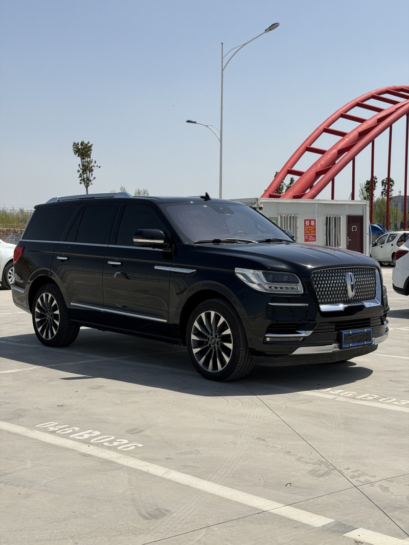 新乡20年林肯领航员3