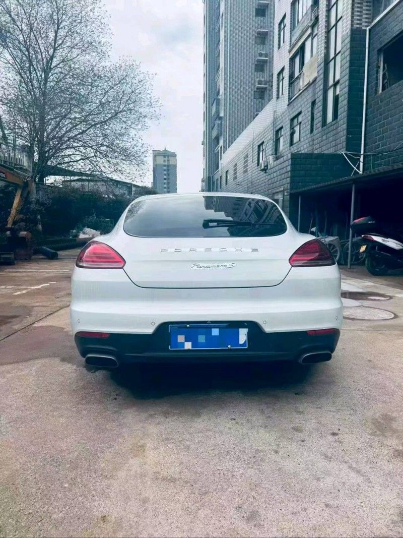南昌16年保时捷帕拉梅拉5