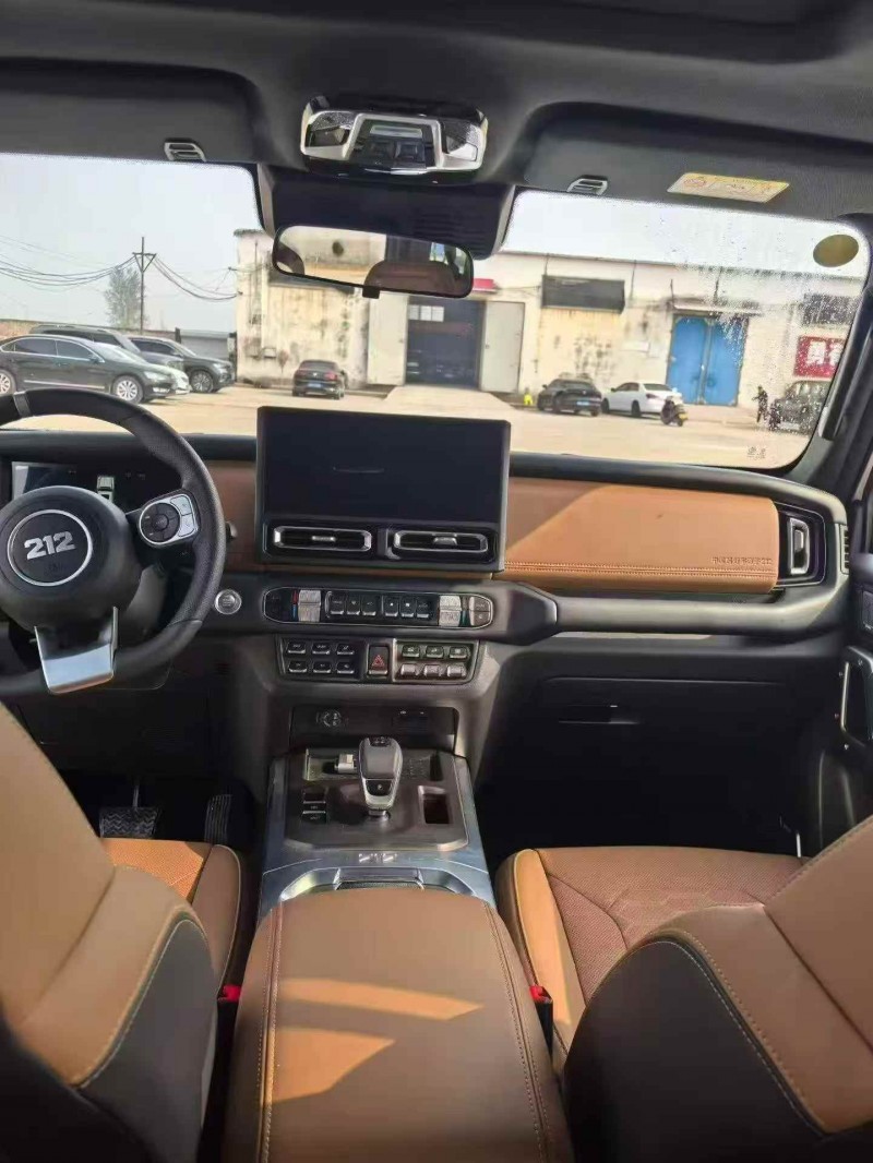 邯郸25年北汽制造BJ 2124