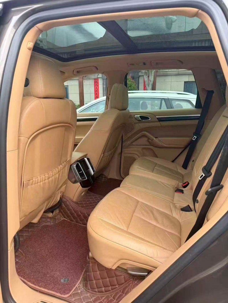 深圳14年保时捷卡宴4