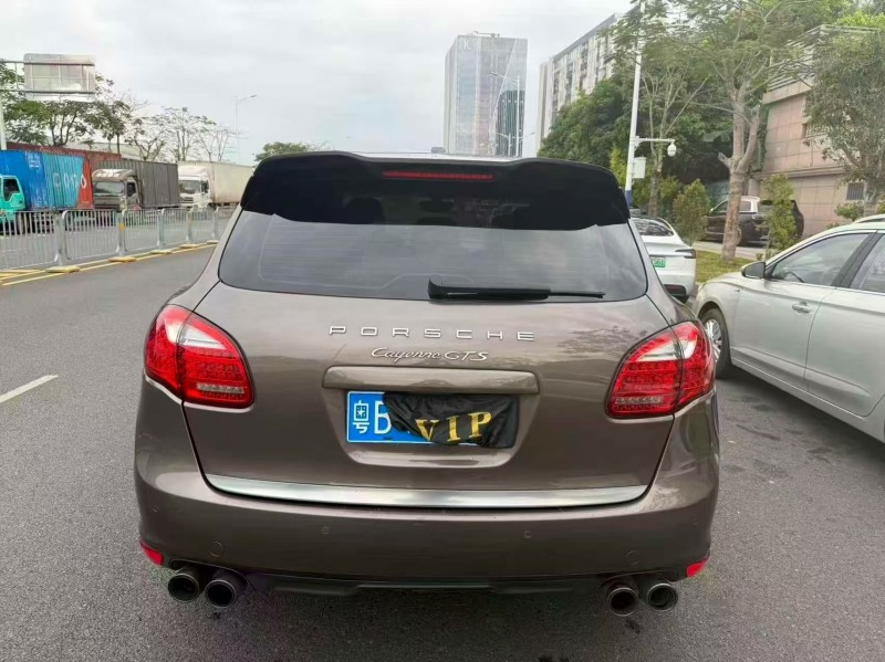 深圳14年保时捷卡宴5