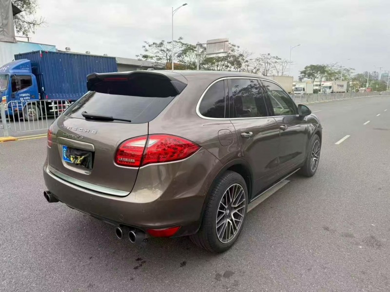 深圳14年保时捷卡宴6