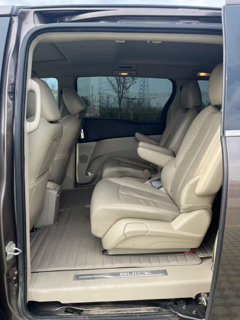 宿迁18年别克GL84