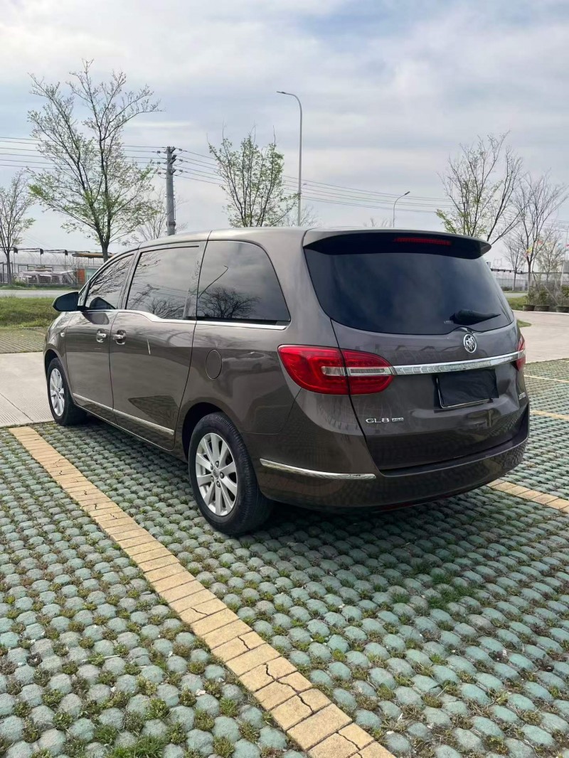 宿迁18年别克GL87