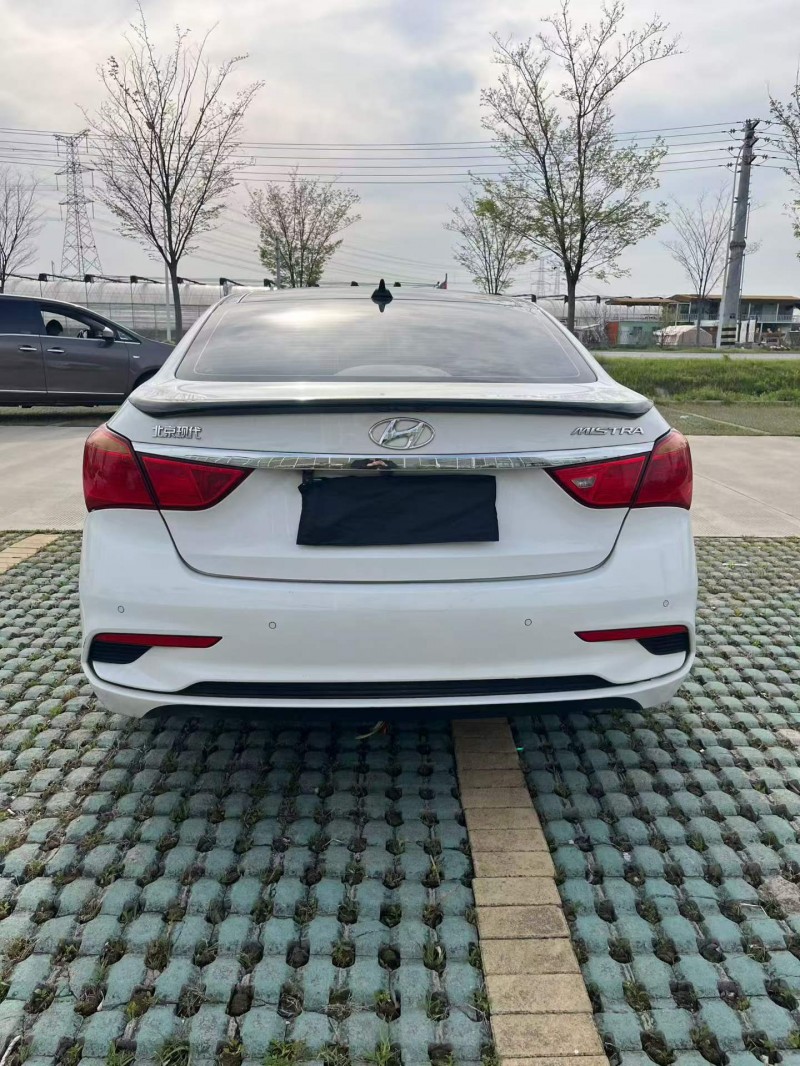 宿迁18年现代名图9