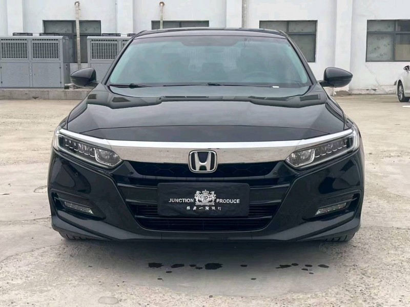 襄阳18年本田雅阁1