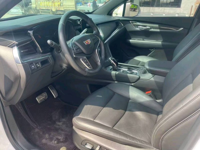 襄阳23年凯迪拉克XT54