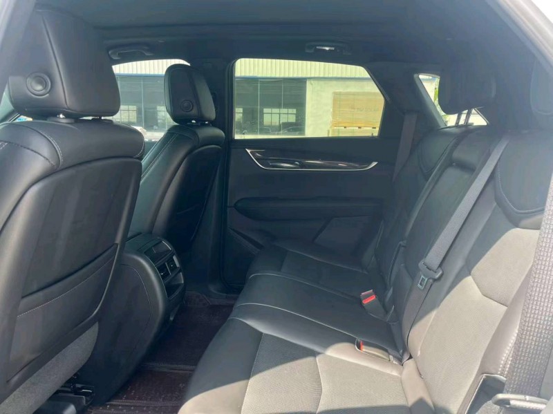 襄阳23年凯迪拉克XT57