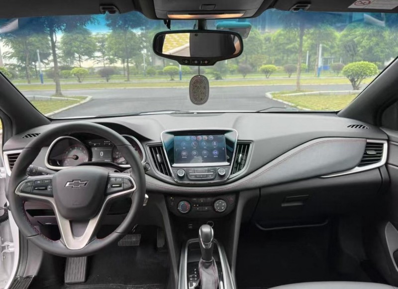 娄底19年雪佛兰科鲁泽4