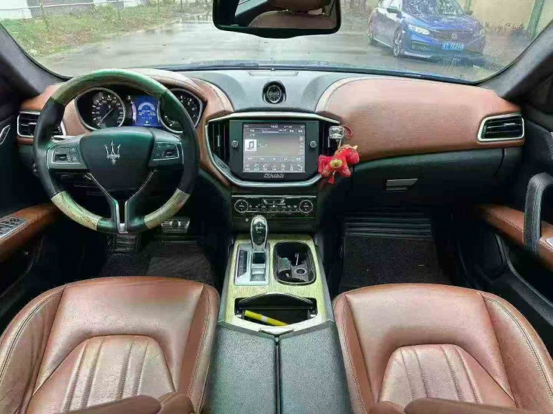 江门15年玛莎拉蒂Ghibli5