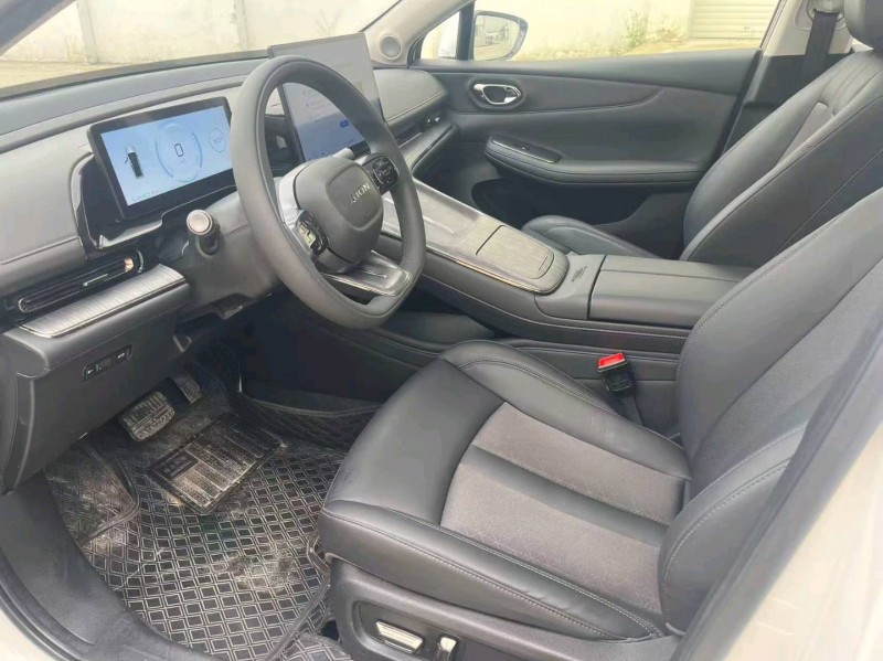 襄阳24年传祺埃安S8