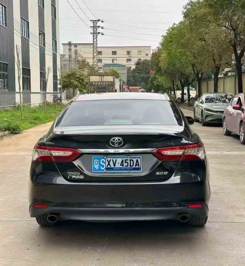 佛山19年丰田凯美瑞5