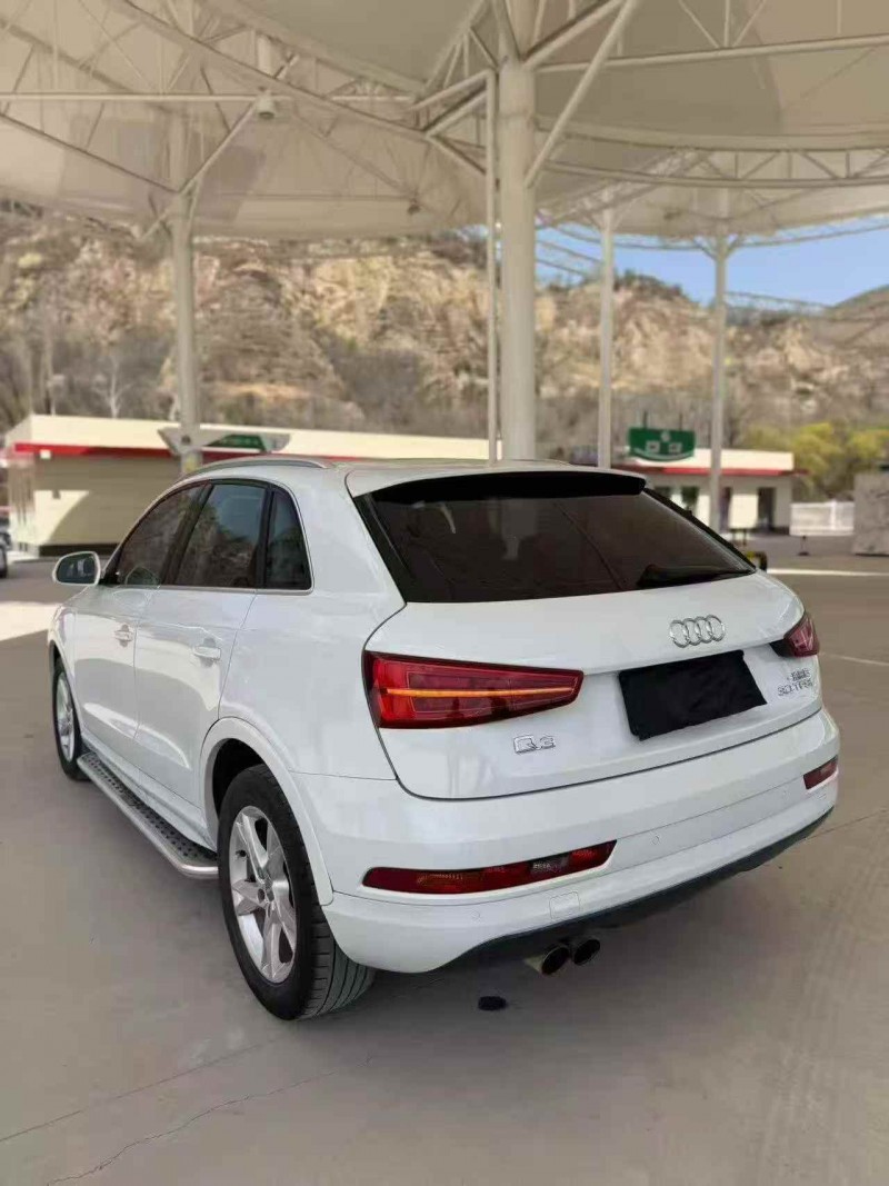 济宁16年奥迪Q38