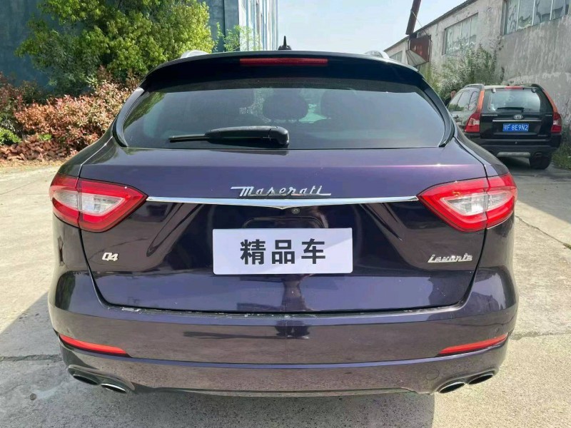 襄阳17年玛莎拉蒂Levante6