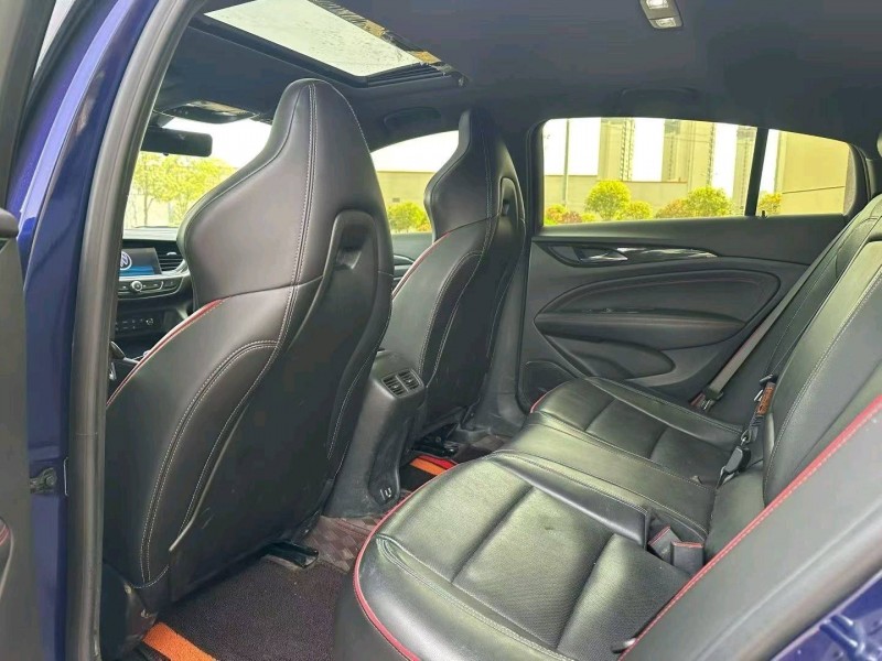 襄阳21年别克君威4