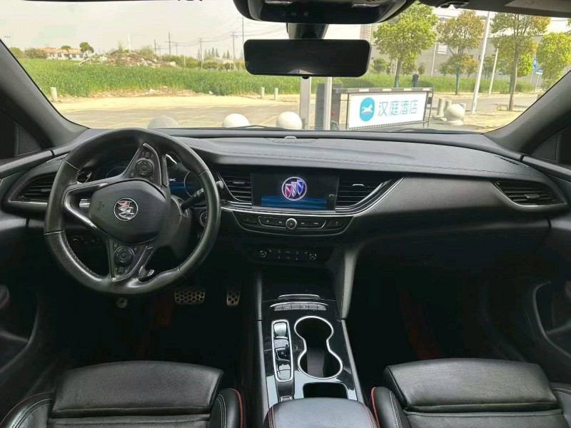 襄阳21年别克君威5