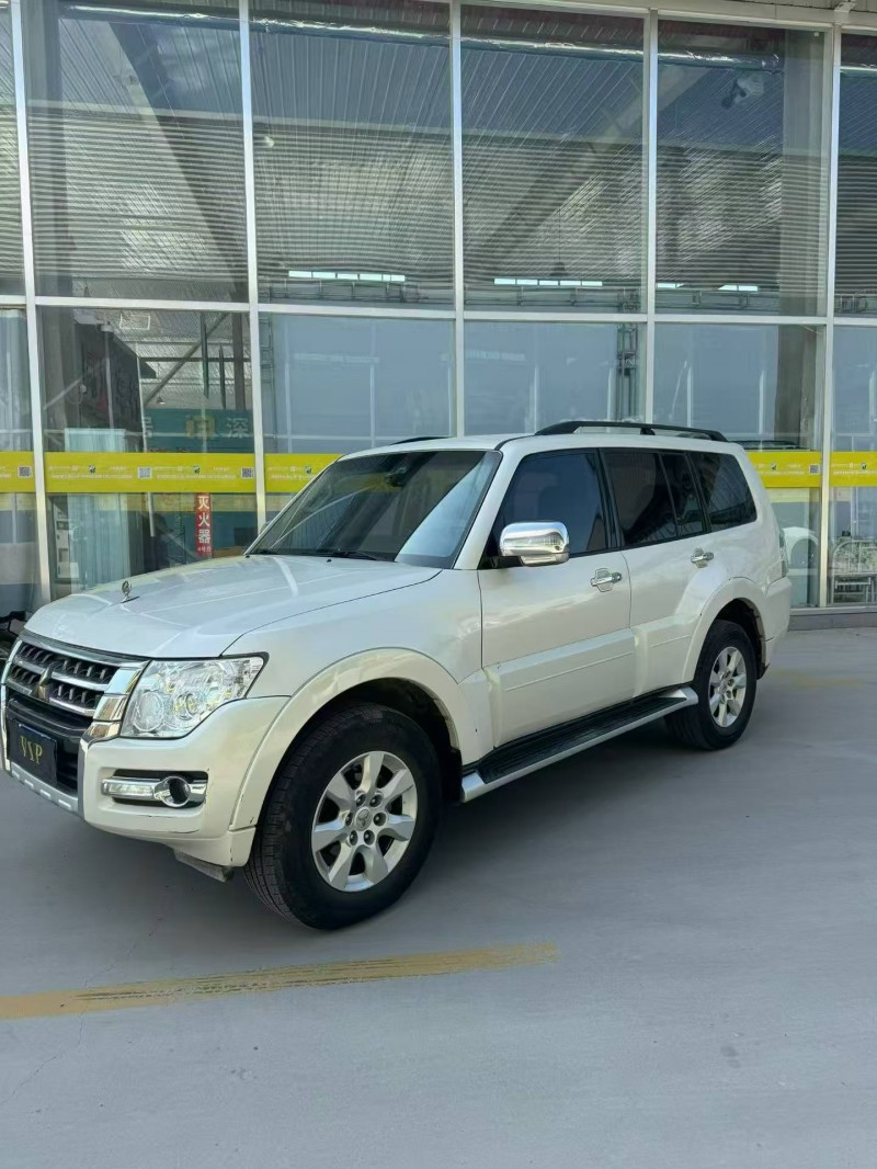 衡水20年三菱帕杰罗4