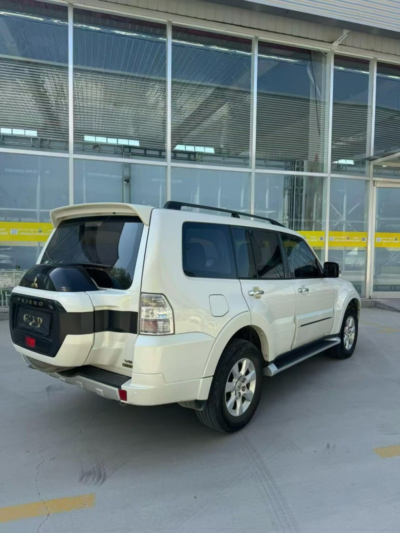 衡水20年三菱帕杰罗6