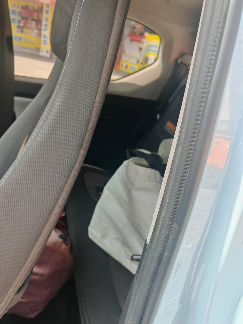 娄底21年五菱汽车MINIEV马卡龙4