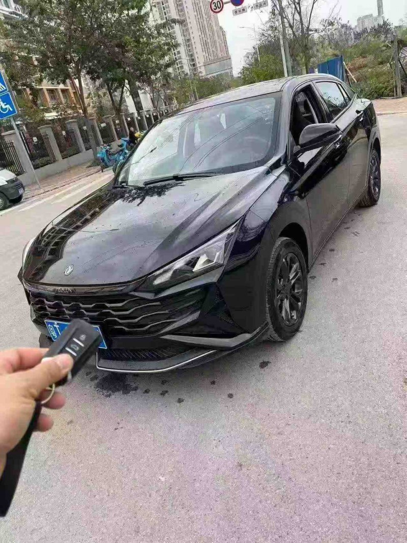 南宁26年东风奕炫1