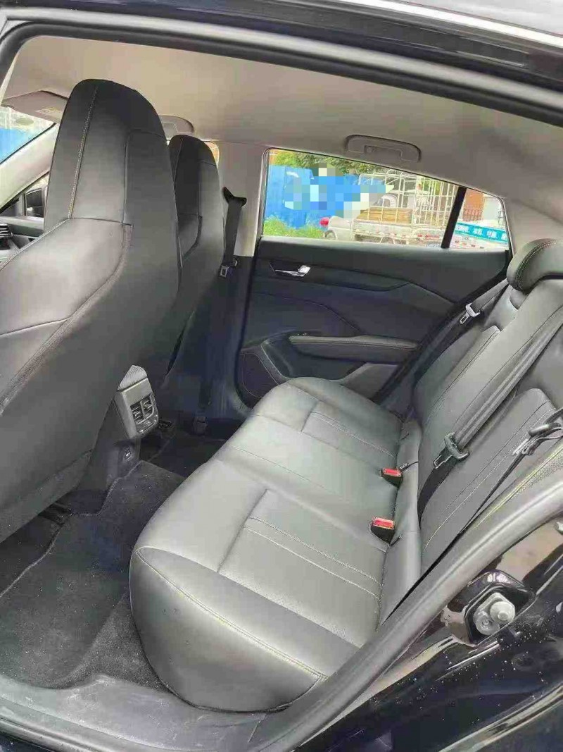 南宁26年东风奕炫7