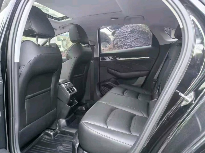 嘉兴23年吉利星瑞9