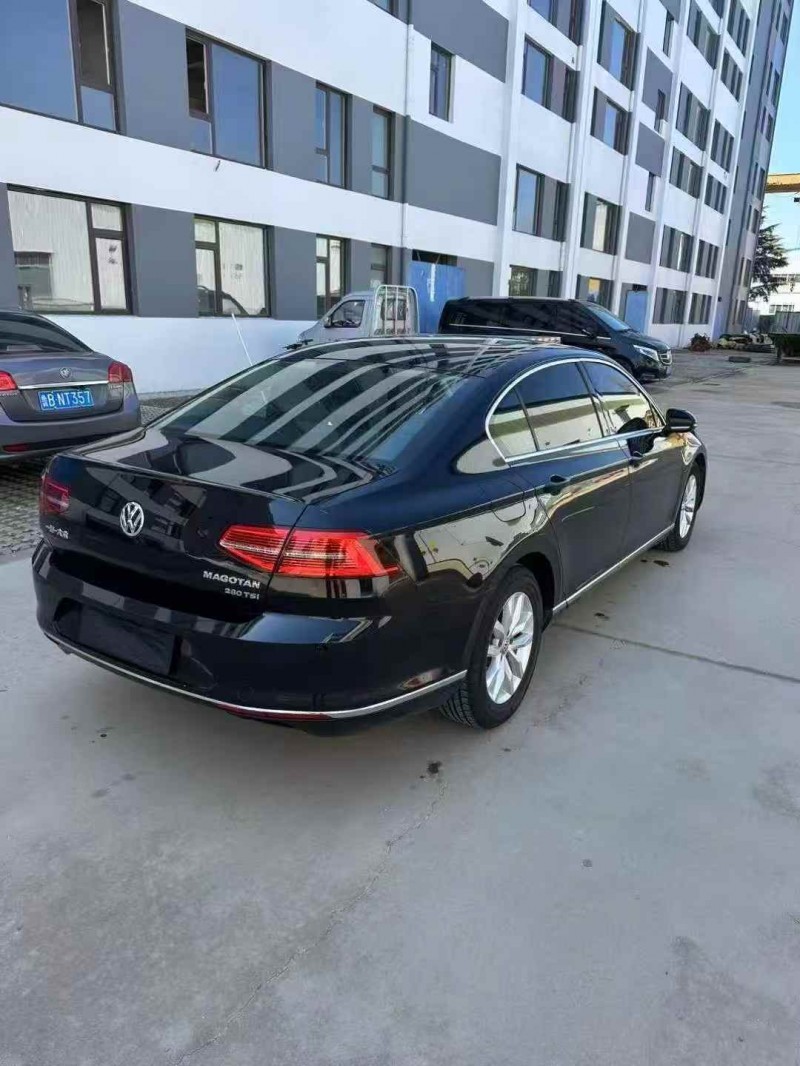 济宁19年大众迈腾9