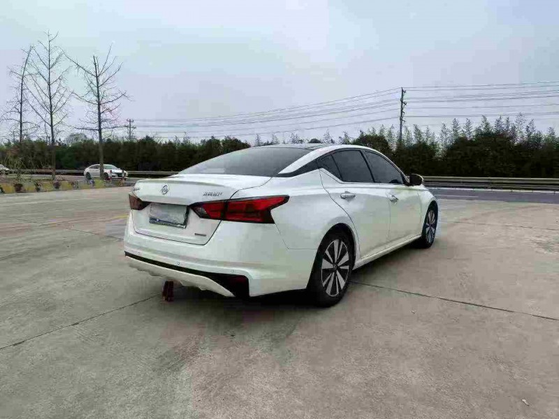 徐州22年日产天籁4