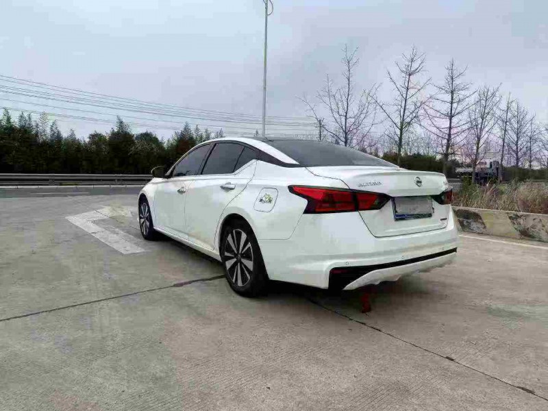 徐州22年日产天籁5