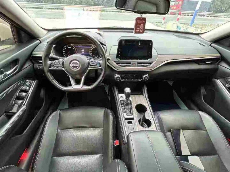 徐州22年日产天籁9