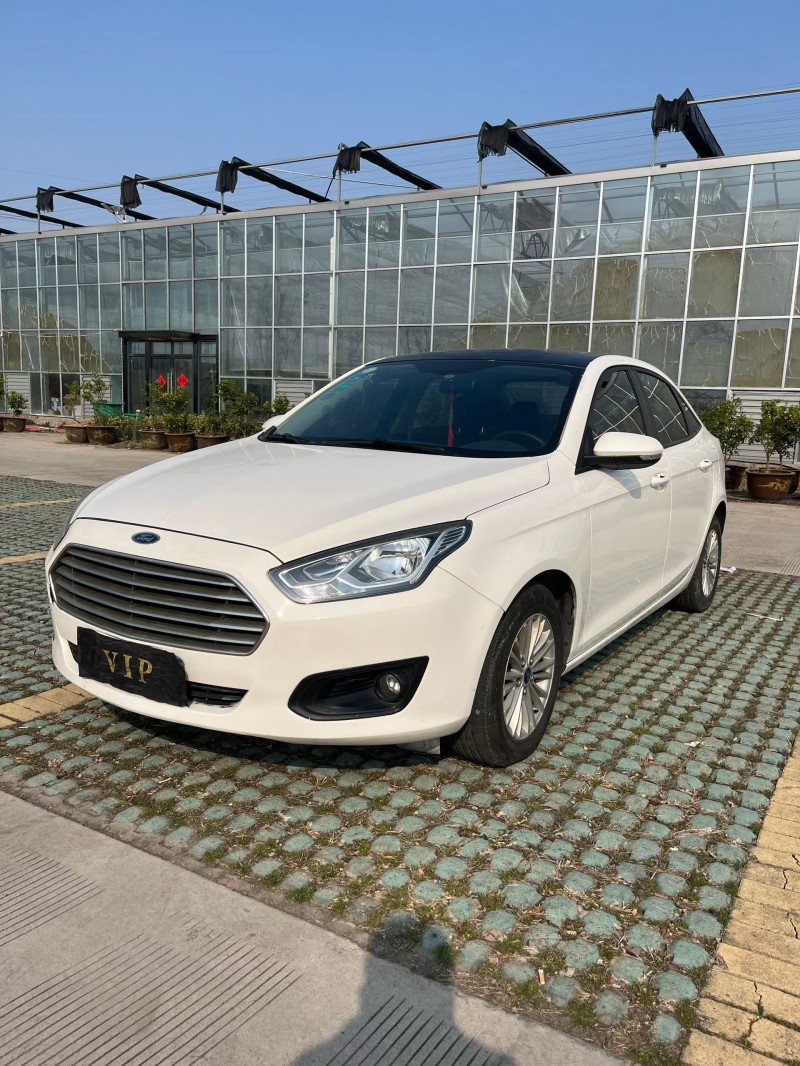 宿迁17年福特福睿斯3