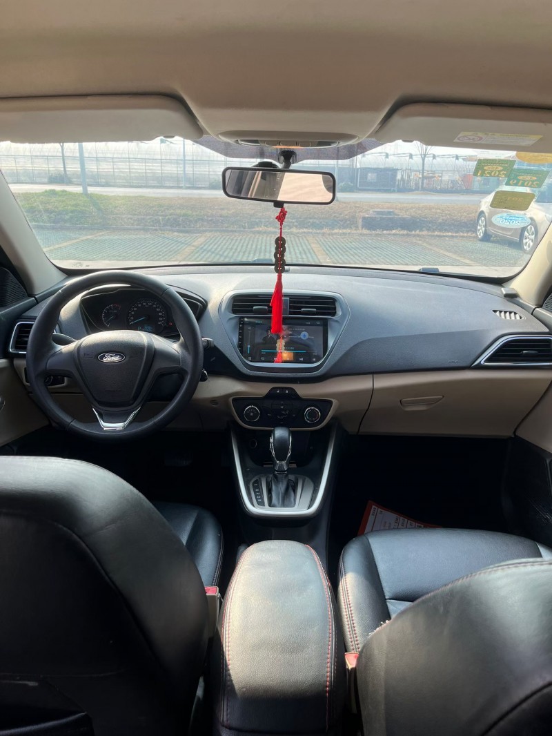 宿迁17年福特福睿斯4