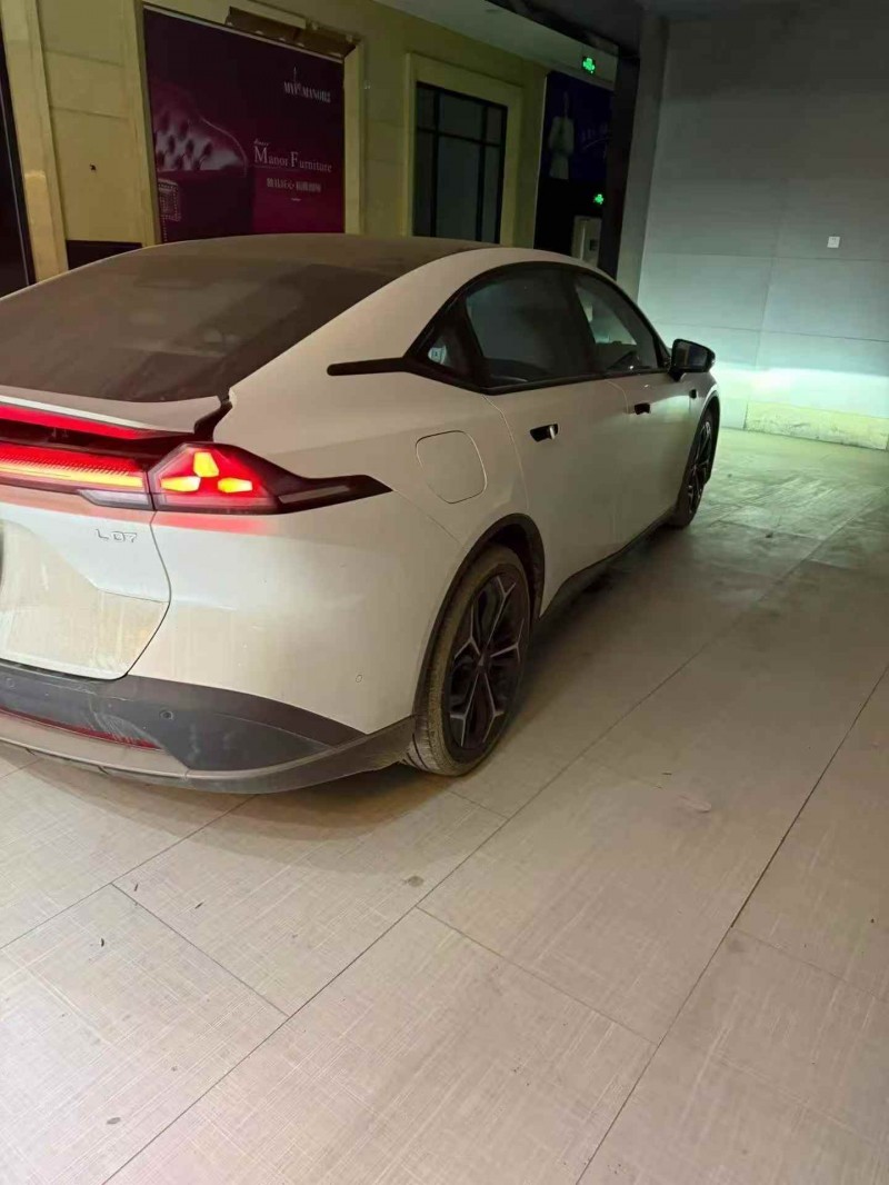 苏州25年长安汽车深蓝5