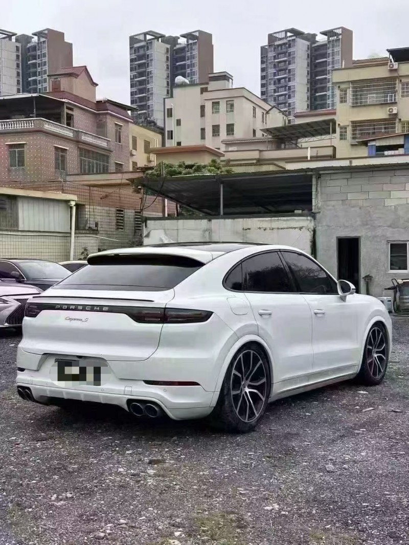 广州23年保时捷卡宴7