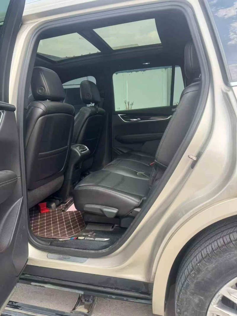 枣庄21年凯迪拉克XT65