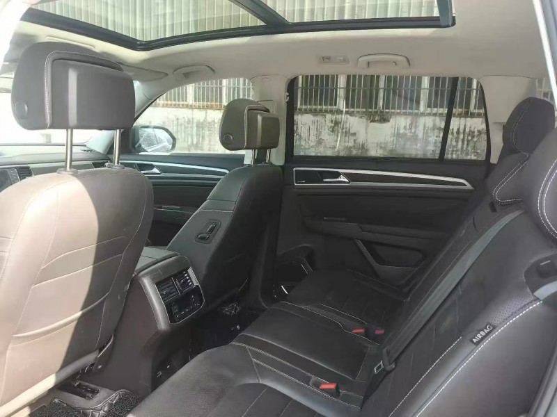 菏泽17年大众途昂5