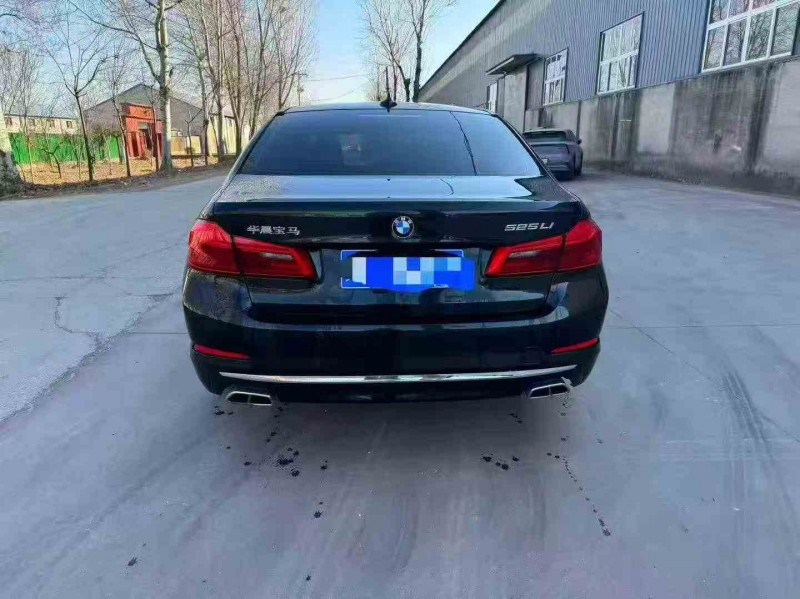 承德17年宝马5系8