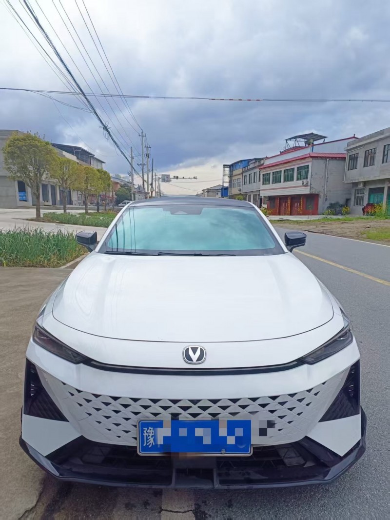 西安24年长安汽车UNI1